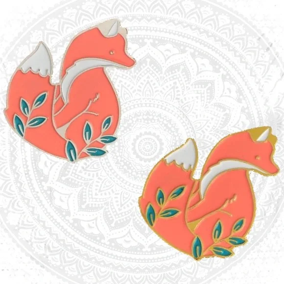 1 LEFT‼️ Set of 2 Matching Fox Pins Enamel Gold Silver Metal Brooch Pair Foxes - Picture 10 of 12